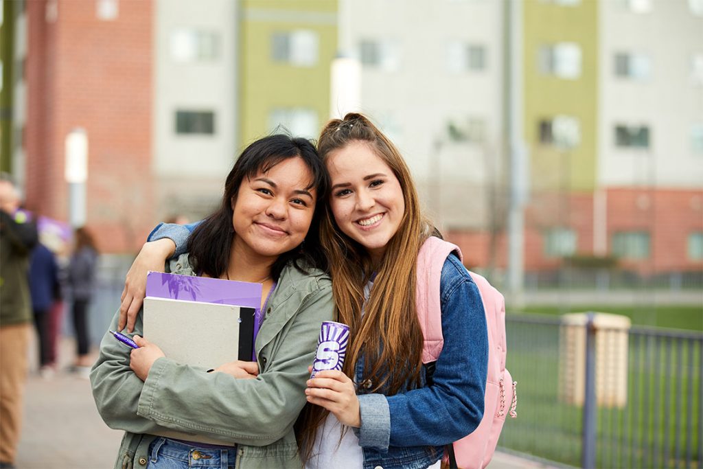 Two female GCU students on campus